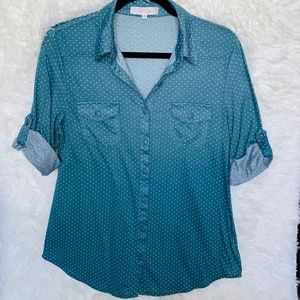 Eden & Olivia Roll Tab Turquoise Shirt Medium